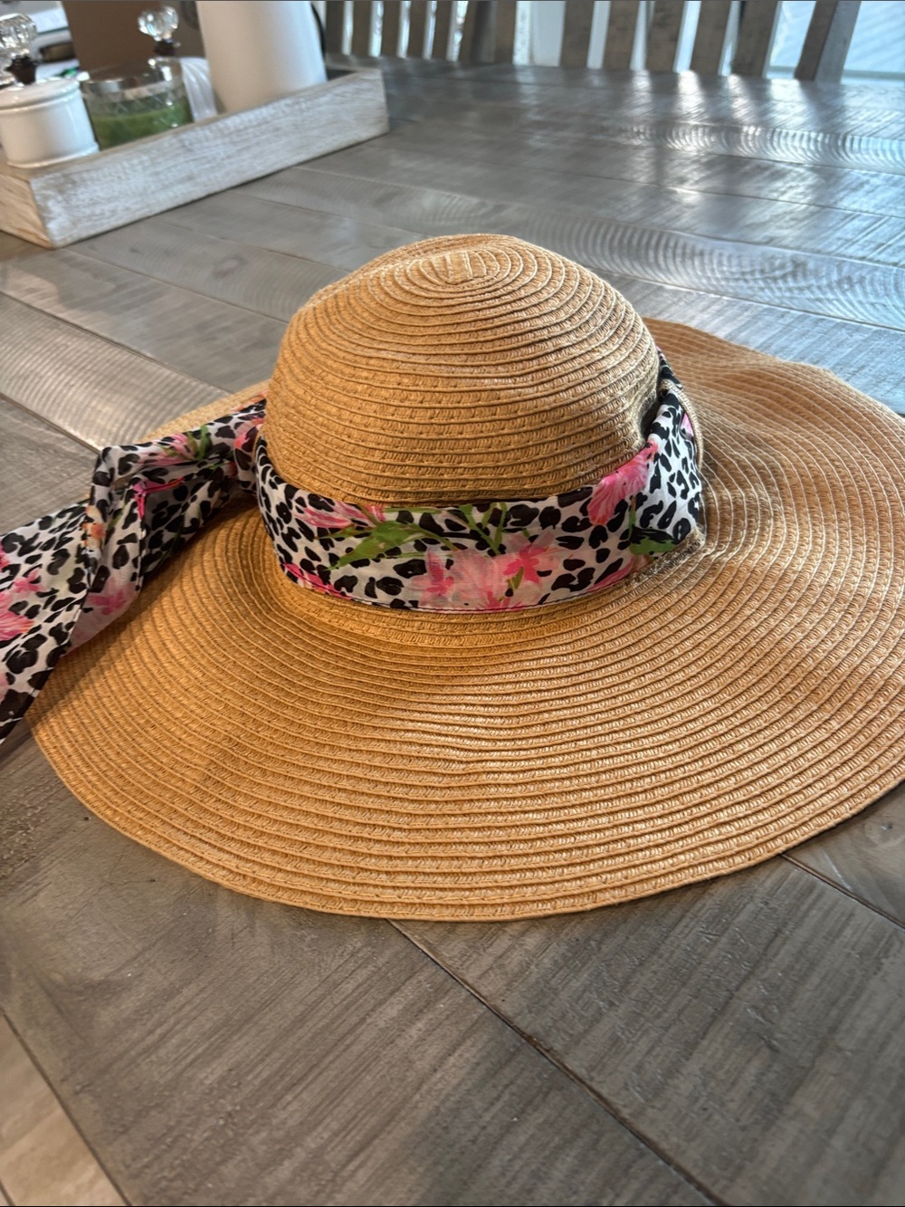 Simply Noelle Tan Straw Wide-Brim Hat with Floral Black-and-White Scarf
